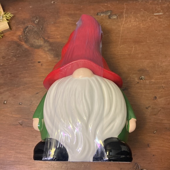 NWT- 10-1/2”- Adorable Red & Green Ceramic Holiday Gnome Cookie Jar Decoration - Picture 12 of 17